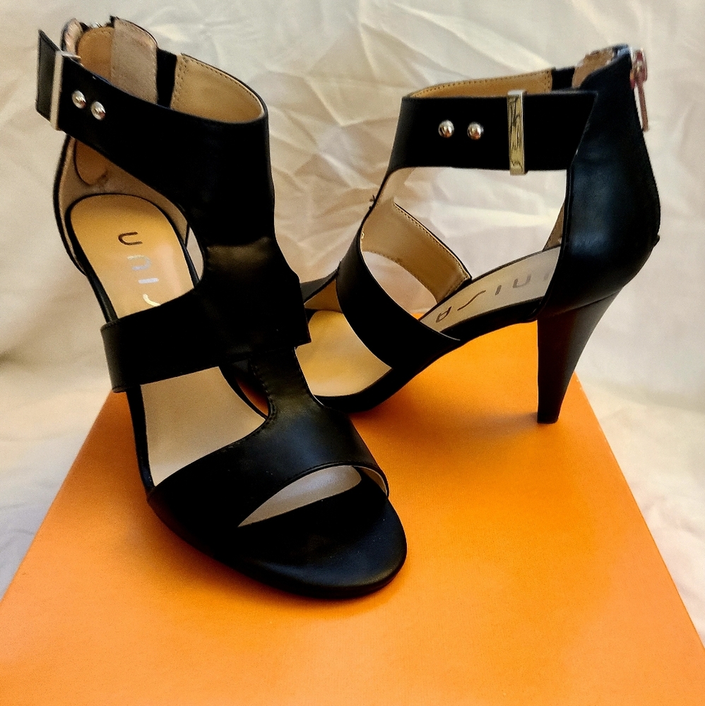 UNISA Black